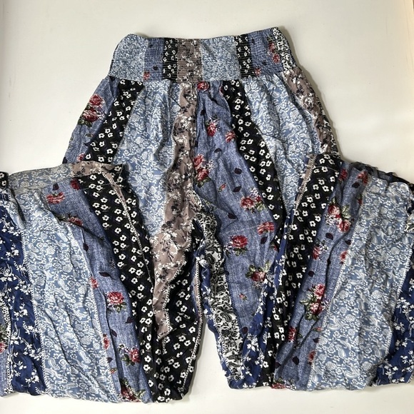 Kori Floral Paisley Wide Leg Stretch Pants 100% Rayon  Sz M G - Picture 2 of 4